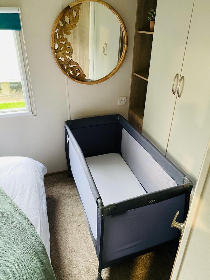 The Sanctuary Holiday Home - Escape The Ordinary Knaresborough Exterior foto
