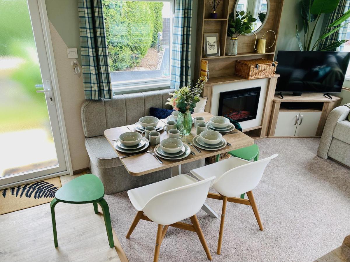 The Sanctuary Holiday Home - Escape The Ordinary Knaresborough Exterior foto